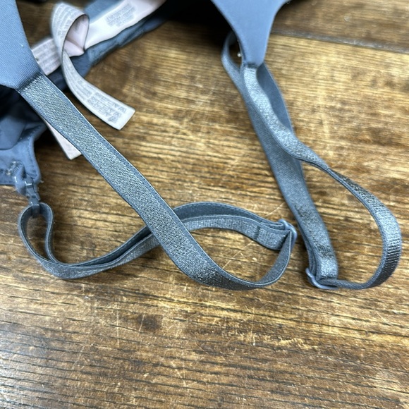 Victoria’s Secret Bra Size 34C Gray Light Padding - Picture 4 of 5